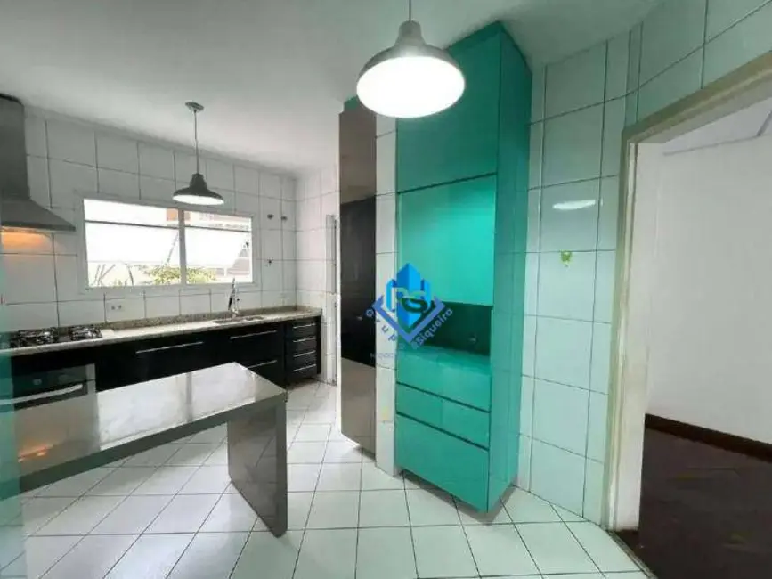 Foto 6 de Sobrado com 4 quartos para alugar, 125m2 em Sao Bernardo Do Campo - SP