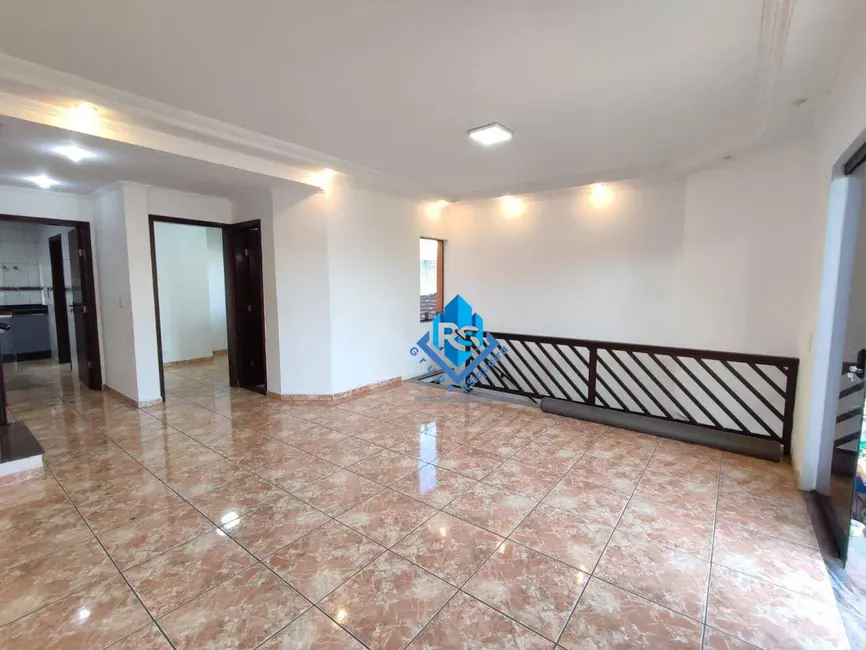 Foto 3 de Sobrado com 4 quartos para alugar, 250m2 em Sao Bernardo Do Campo - SP
