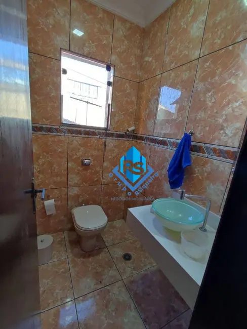 Foto 8 de Sobrado com 4 quartos para alugar, 250m2 em Sao Bernardo Do Campo - SP