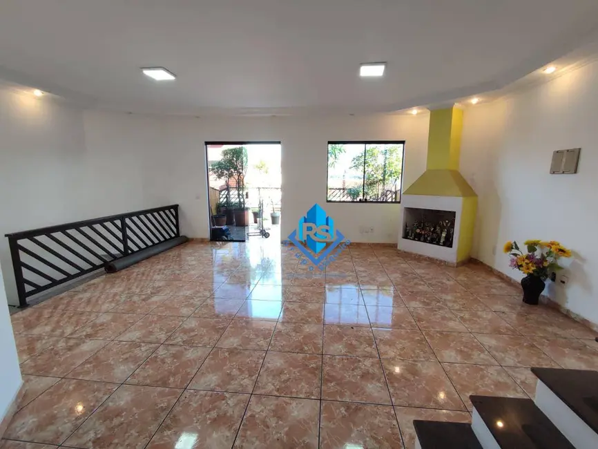 Foto 5 de Sobrado com 4 quartos para alugar, 250m2 em Sao Bernardo Do Campo - SP