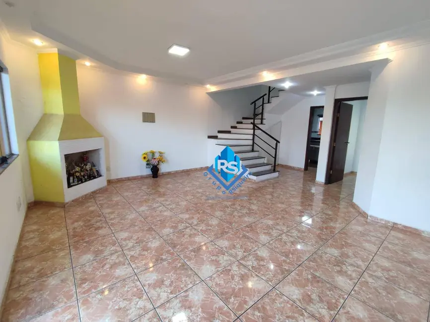 Foto 1 de Sobrado com 4 quartos para alugar, 250m2 em Sao Bernardo Do Campo - SP