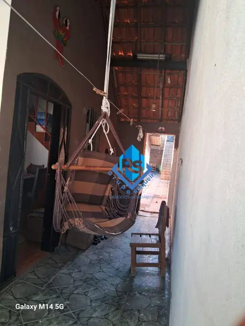 Foto 2 de Casa com 3 quartos à venda, 150m2 em Mongagua - SP