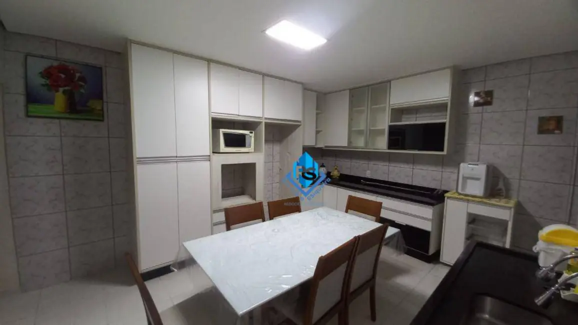 Foto 4 de Sobrado com 3 quartos para alugar, 150m2 em Nova Petrópolis, Sao Bernardo Do Campo - SP