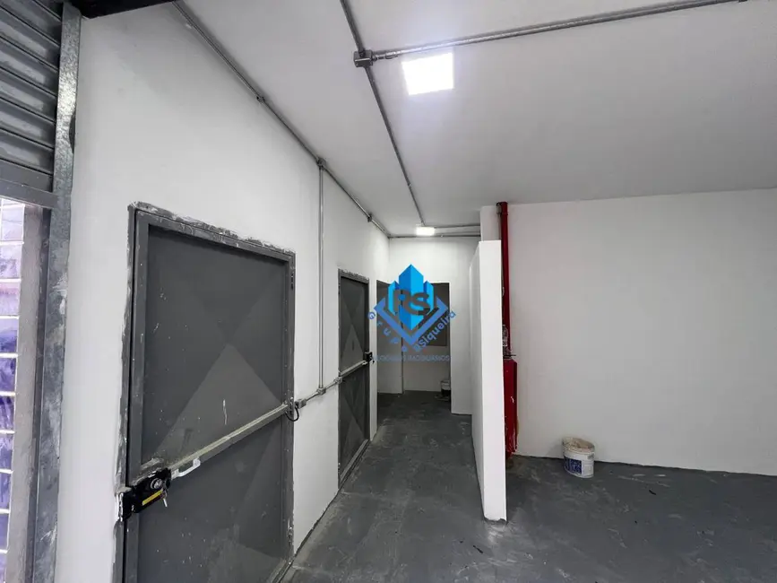 Foto 6 de Armazém / Galpão à venda, 250m2 em Diadema - SP
