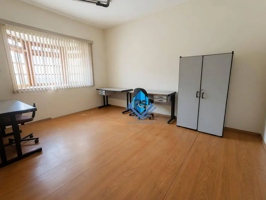 Foto 2 de Casa com 4 quartos para alugar, 131m2 em Sao Bernardo Do Campo - SP