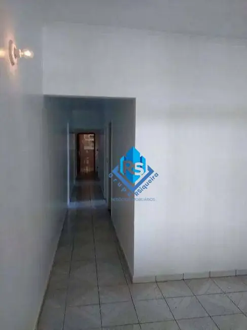 Sobrado com 4 quartos à venda, 249m2 em Vila Tupi, Sao Bernardo Do Campo - SP - imagem 7 Foto 7 de Sobrado com 4 quartos à venda, 249m2 em Vila Tupi, Sao Bernardo Do Campo - SP