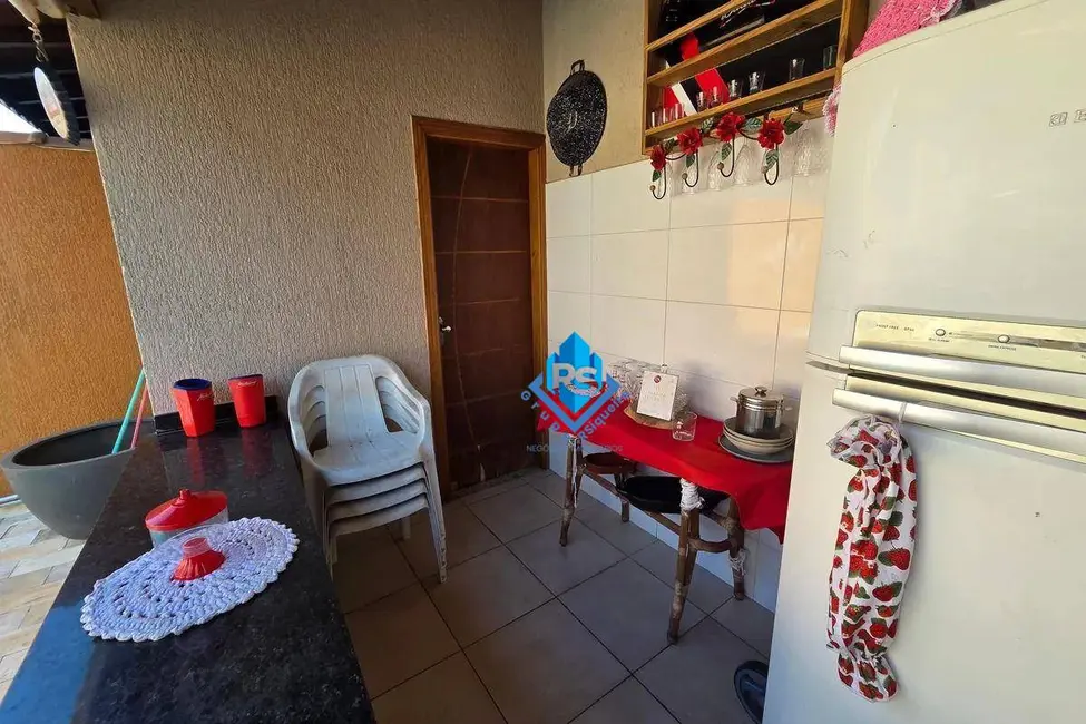 Foto 6 de Casa com 3 quartos para alugar, 290m2 em Praia Grande - SP