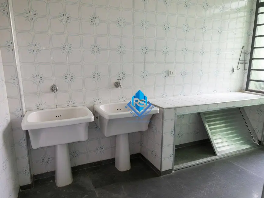 Sobrado com 4 quartos à venda, 278m2 em Jardim do Mar, Sao Bernardo Do Campo - SP - imagem 6 Foto 6 de Sobrado com 4 quartos à venda, 278m2 em Jardim do Mar, Sao Bernardo Do Campo - SP