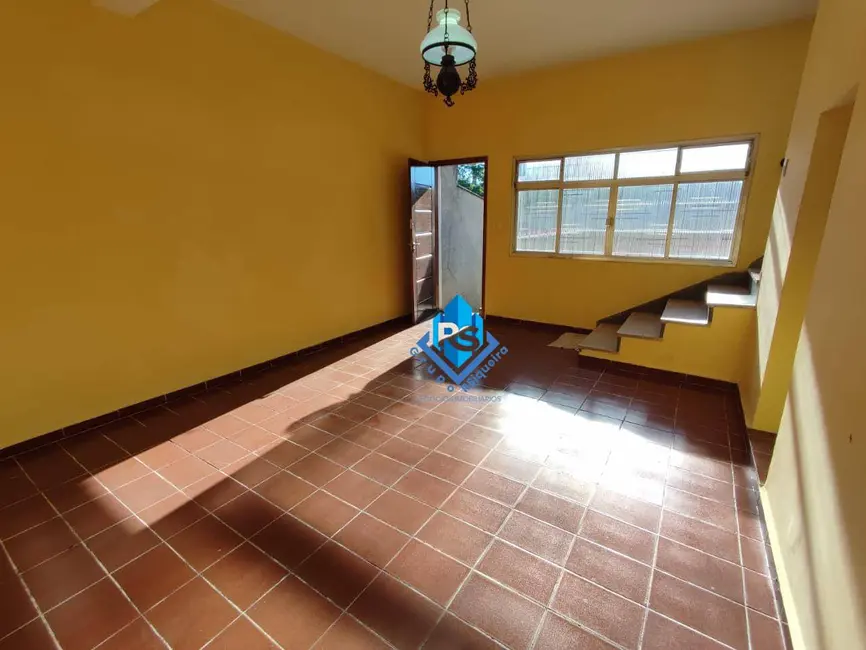 Casa com 3 quartos à venda, 210m2 em Jardim Olavo Bilac, Sao Bernardo Do Campo - SP - imagem 3 Foto 3 de Casa com 3 quartos à venda, 210m2 em Jardim Olavo Bilac, Sao Bernardo Do Campo - SP
