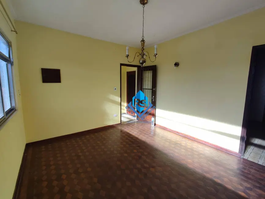 Casa com 3 quartos à venda, 210m2 em Jardim Olavo Bilac, Sao Bernardo Do Campo - SP - imagem 8 Foto 8 de Casa com 3 quartos à venda, 210m2 em Jardim Olavo Bilac, Sao Bernardo Do Campo - SP