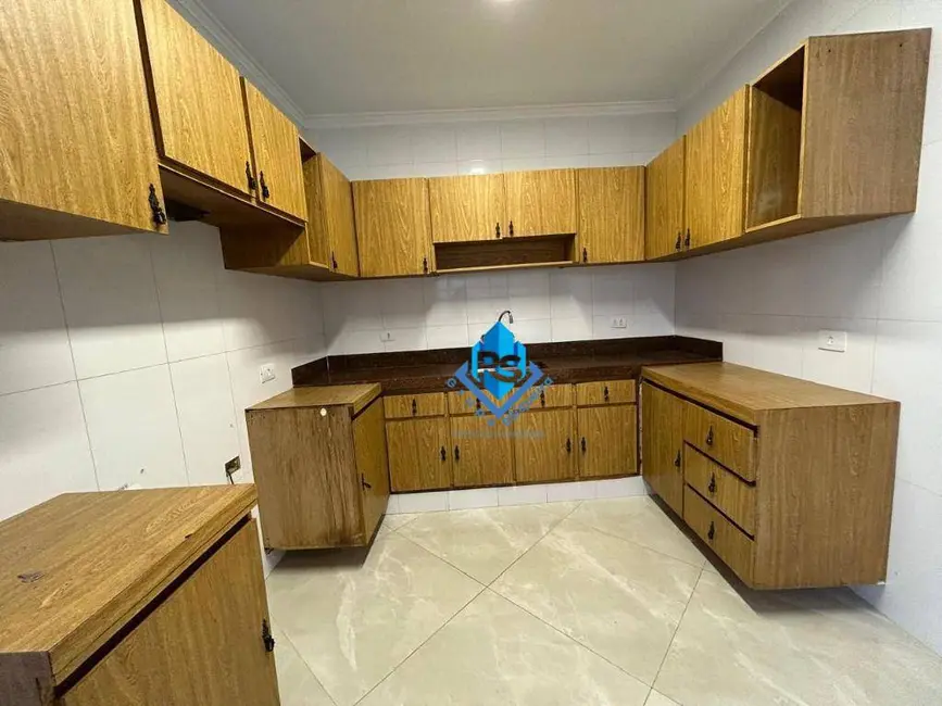Sobrado com 3 quartos para alugar, 180m2 em Nova Petrópolis, Sao Bernardo Do Campo - SP - imagem 7 Foto 7 de Sobrado com 3 quartos para alugar, 180m2 em Nova Petrópolis, Sao Bernardo Do Campo - SP