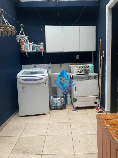 Foto 8 de Sobrado com 3 quartos à venda, 125m2 em Jardim Santo Antônio, Santo Andre - SP