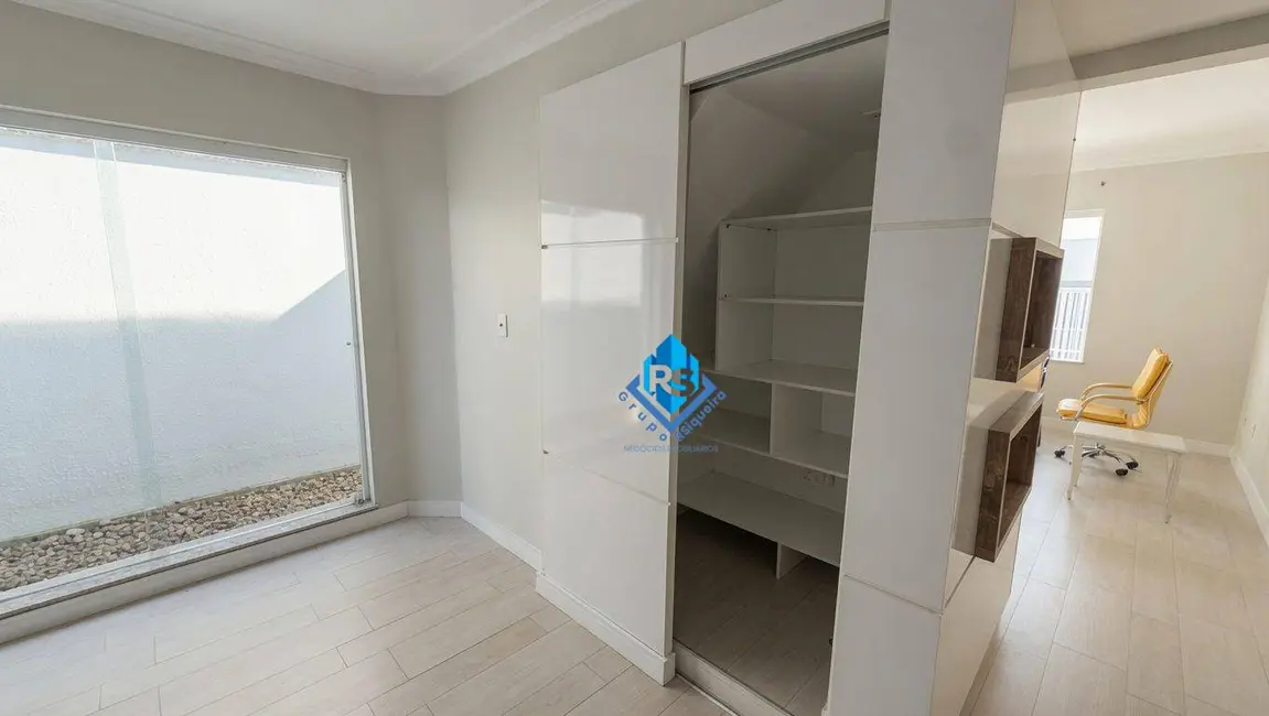 Sobrado com 2 quartos à venda, 192m2 em Nova Petrópolis, Sao Bernardo Do Campo - SP - imagem 8 Foto 8 de Sobrado com 2 quartos à venda, 192m2 em Nova Petrópolis, Sao Bernardo Do Campo - SP