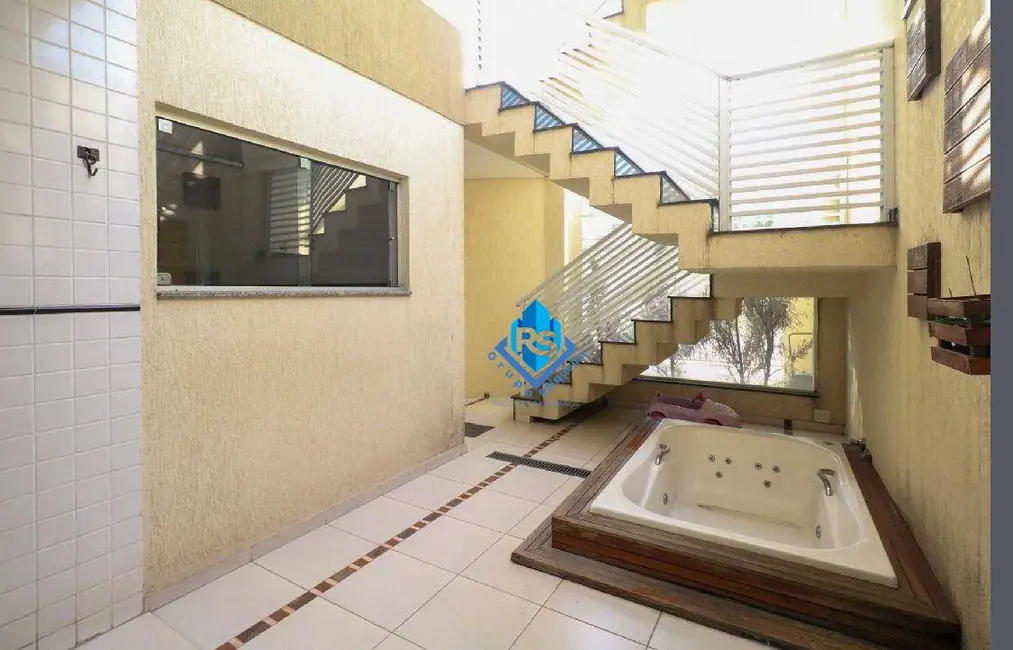 Foto 5 de Sobrado com 3 quartos à venda, 250m2 em Cerâmica, Sao Caetano Do Sul - SP