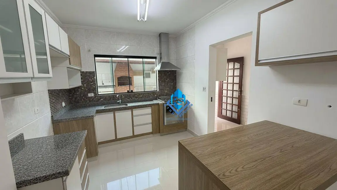 Foto 6 de Sobrado com 4 quartos à venda e para alugar, 125m2 em Nova Petrópolis, Sao Bernardo Do Campo - SP