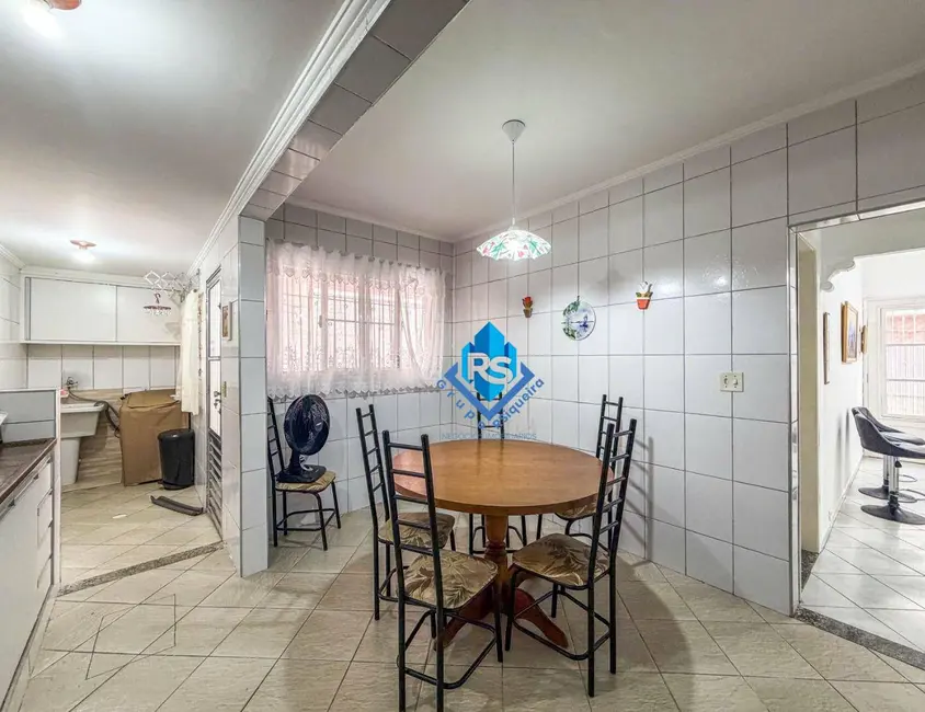 Casa com 1 quarto à venda, 50m2 em Canto do Forte, Praia Grande - SP - imagem 5 Foto 5 de Casa com 1 quarto à venda, 50m2 em Canto do Forte, Praia Grande - SP