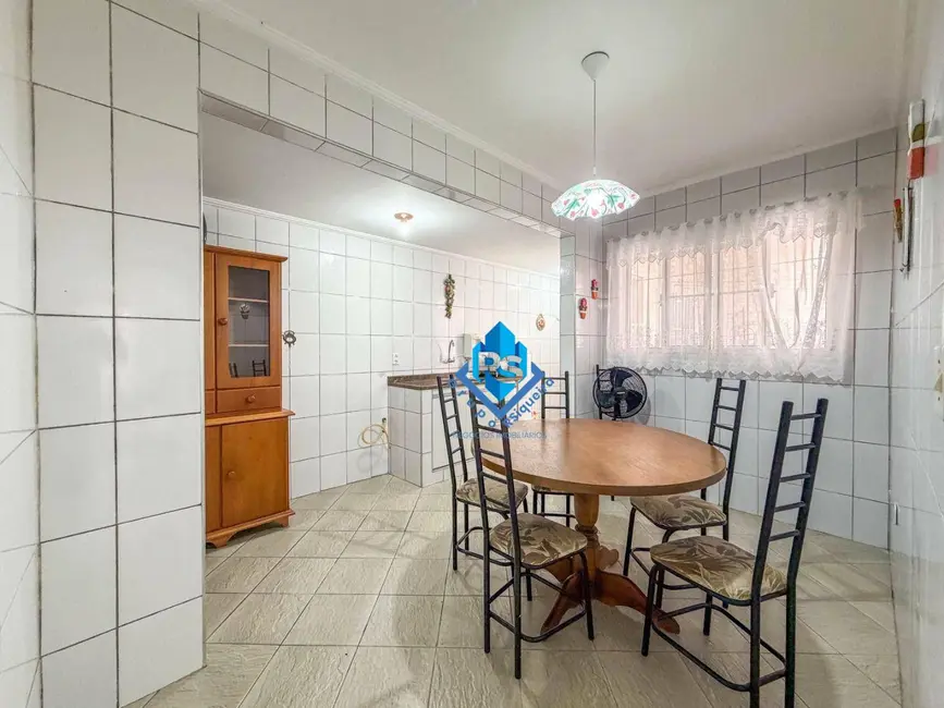 Casa com 1 quarto à venda, 50m2 em Canto do Forte, Praia Grande - SP - imagem 3 Foto 3 de Casa com 1 quarto à venda, 50m2 em Canto do Forte, Praia Grande - SP