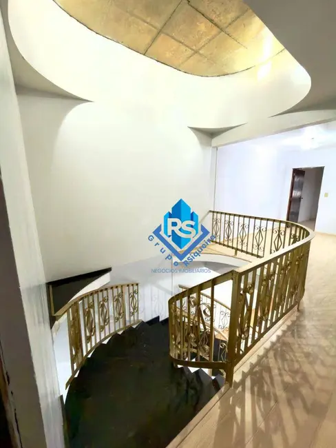 Foto 5 de Sobrado com 3 quartos à venda, 283m2 em Vila Vitória, Santo Andre - SP