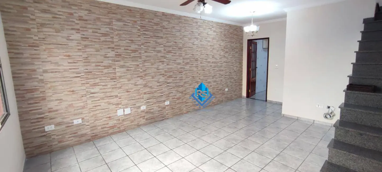 Foto 3 de Sobrado com 4 quartos para alugar, 150m2 em Vila Brasilina, São Paulo - SP