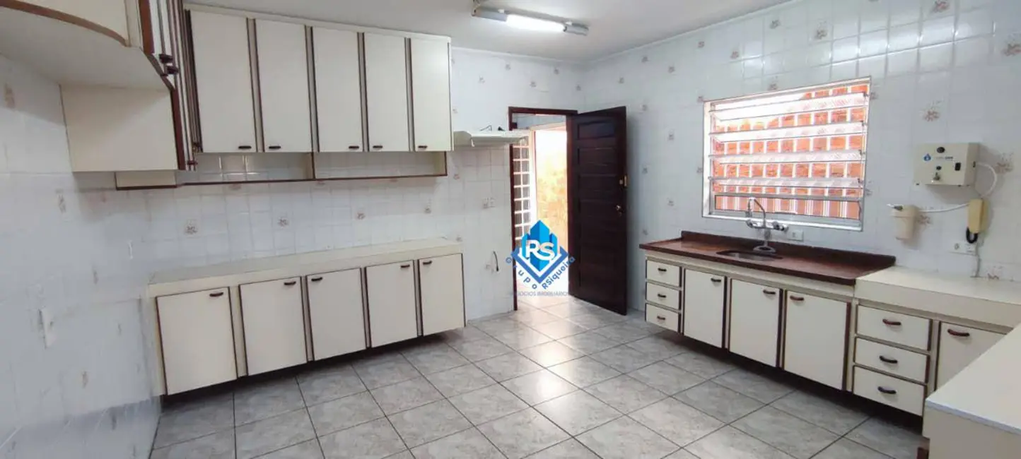 Foto 7 de Sobrado com 4 quartos para alugar, 150m2 em Vila Brasilina, São Paulo - SP