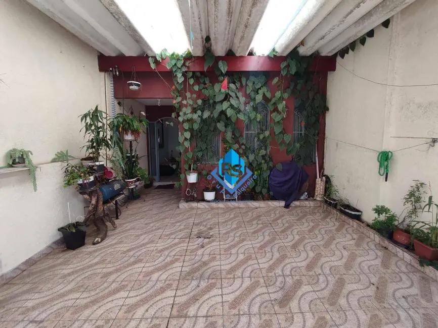 Casa com 2 quartos à venda, 138m2 em Sao Bernardo Do Campo - SP - imagem 2 Foto 2 de Casa com 2 quartos à venda, 138m2 em Sao Bernardo Do Campo - SP