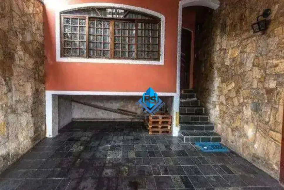 Sobrado com 2 quartos para alugar, 134m2 em Centro, Sao Bernardo Do Campo - SP - imagem 1 Foto 1 de Sobrado com 2 quartos para alugar, 134m2 em Centro, Sao Bernardo Do Campo - SP