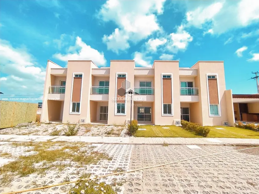 Foto 1 de Casa de Condomínio com 3 quartos à venda, 97m2 em Aquiraz - CE