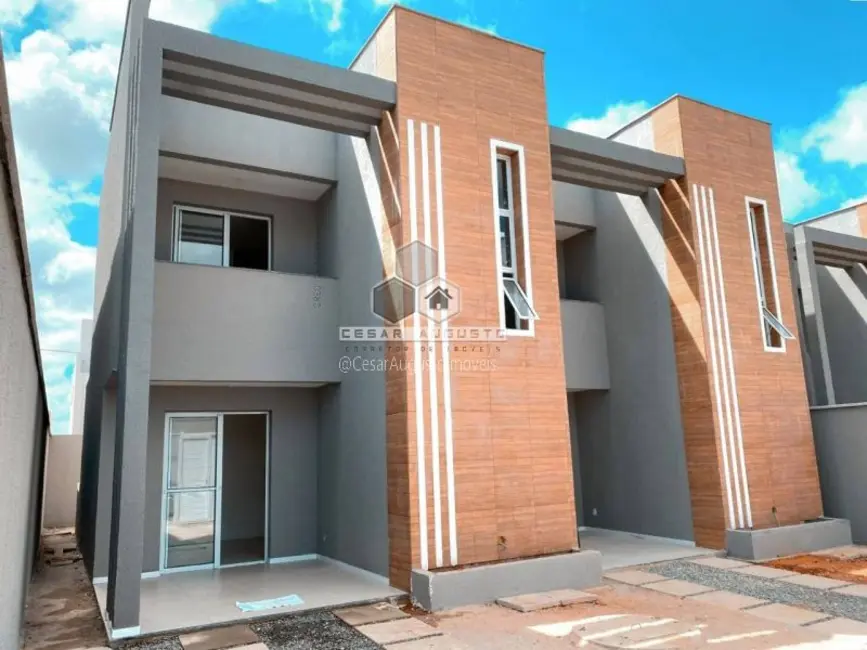 Foto 1 de Casa com 3 quartos à venda, 100m2 em Eusebio - CE