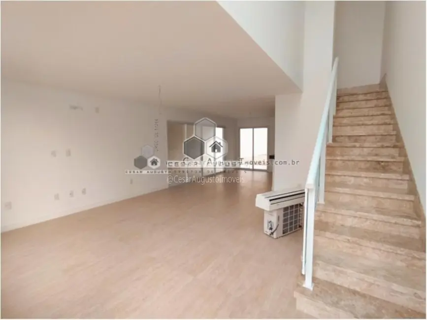 Casa com 4 quartos à venda, 186m2 em Sapiranga, Fortaleza - CE - imagem 9 Foto 9 de Casa com 4 quartos à venda, 186m2 em Sapiranga, Fortaleza - CE