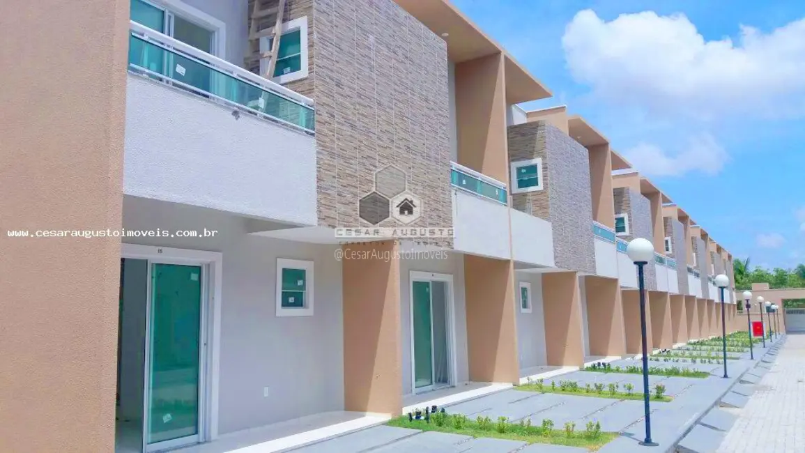 Foto 2 de Casa de Condomínio com 2 quartos à venda, 71m2 em Eusebio - CE
