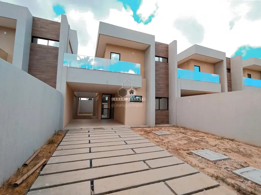 Foto 1 de Casa com 4 quartos à venda, 170m2 em Pires Façanha, Eusebio - CE
