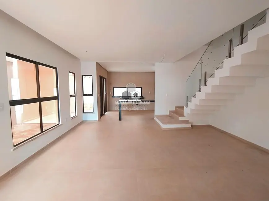 Foto 3 de Casa com 4 quartos à venda, 170m2 em Pires Façanha, Eusebio - CE