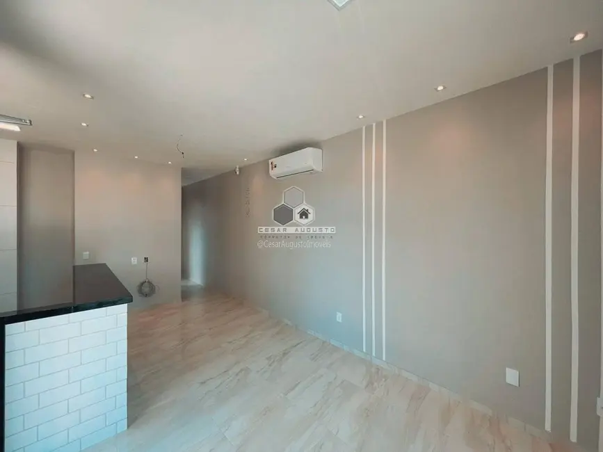 Casa com 2 quartos à venda, 66m2 em Eusebio - CE - imagem 3 Foto 3 de Casa com 2 quartos à venda, 66m2 em Eusebio - CE