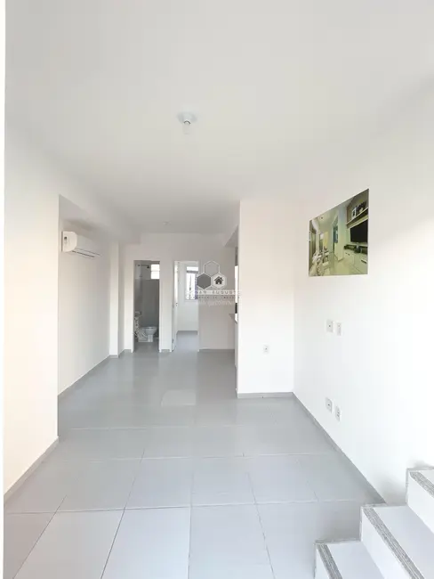 Casa de Condomínio com 2 quartos à venda, 70m2 em Parque Santa Maria, Fortaleza - CE - imagem 6 Foto 6 de Casa de Condomínio com 2 quartos à venda, 70m2 em Parque Santa Maria, Fortaleza - CE