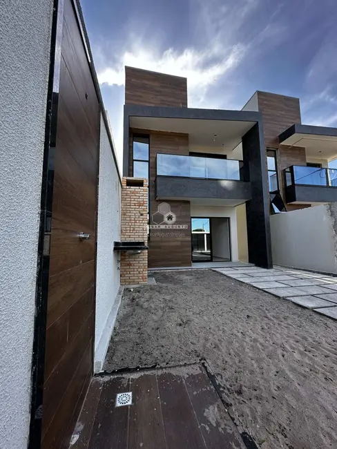 Casa com 3 quartos à venda, 111m2 em Eusebio - CE - imagem 1 Foto 1 de Casa com 3 quartos à venda, 111m2 em Eusebio - CE
