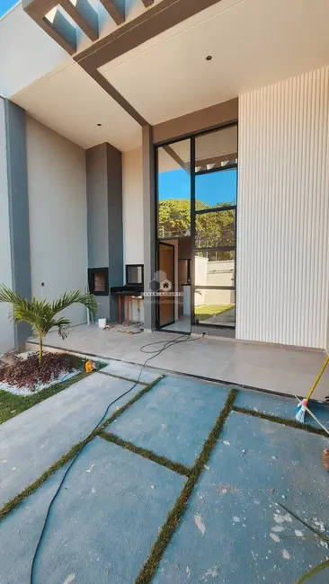 Foto 1 de Casa com 3 quartos à venda, 110m2 em Lagoa Redonda, Fortaleza - CE