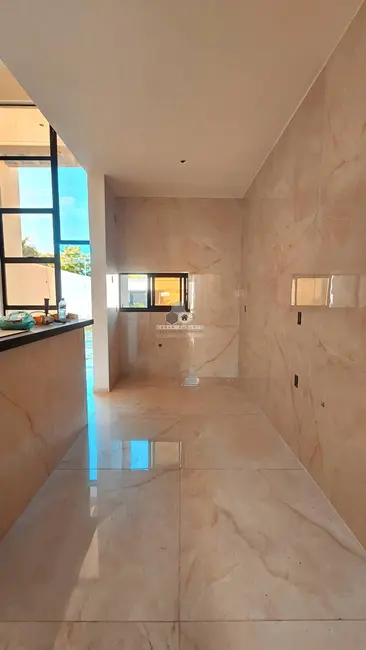 Casa com 3 quartos à venda, 110m2 em Lagoa Redonda, Fortaleza - CE - imagem 5 Foto 5 de Casa com 3 quartos à venda, 110m2 em Lagoa Redonda, Fortaleza - CE