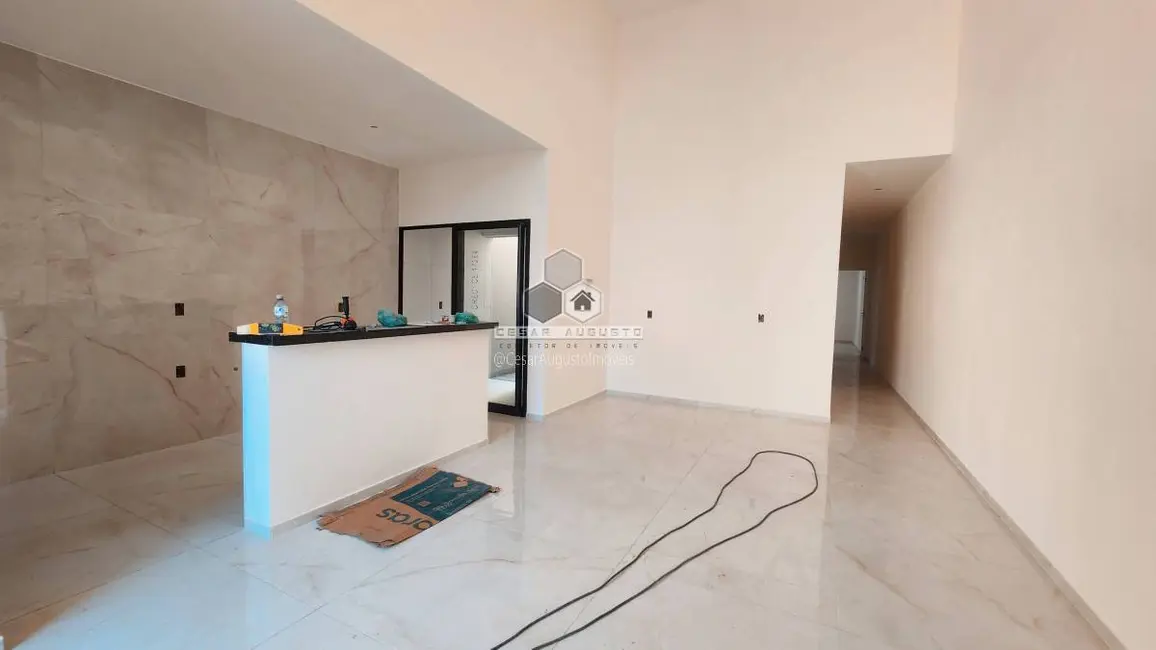 Casa com 3 quartos à venda, 110m2 em Lagoa Redonda, Fortaleza - CE - imagem 3 Foto 3 de Casa com 3 quartos à venda, 110m2 em Lagoa Redonda, Fortaleza - CE