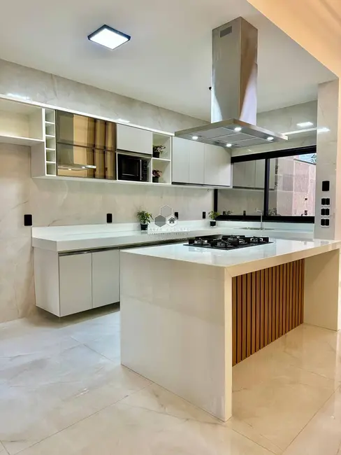 Casa com 4 quartos à venda, 140m2 em Guaribas, Eusebio - CE - imagem 6 Foto 6 de Casa com 4 quartos à venda, 140m2 em Guaribas, Eusebio - CE