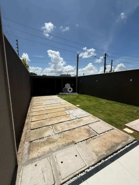 Foto 2 de Casa com 4 quartos à venda, 149m2 em Centro, Eusebio - CE