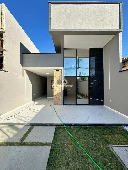 Foto 2 de Casa com 3 quartos à venda, 103m2 em Guaribas, Eusebio - CE