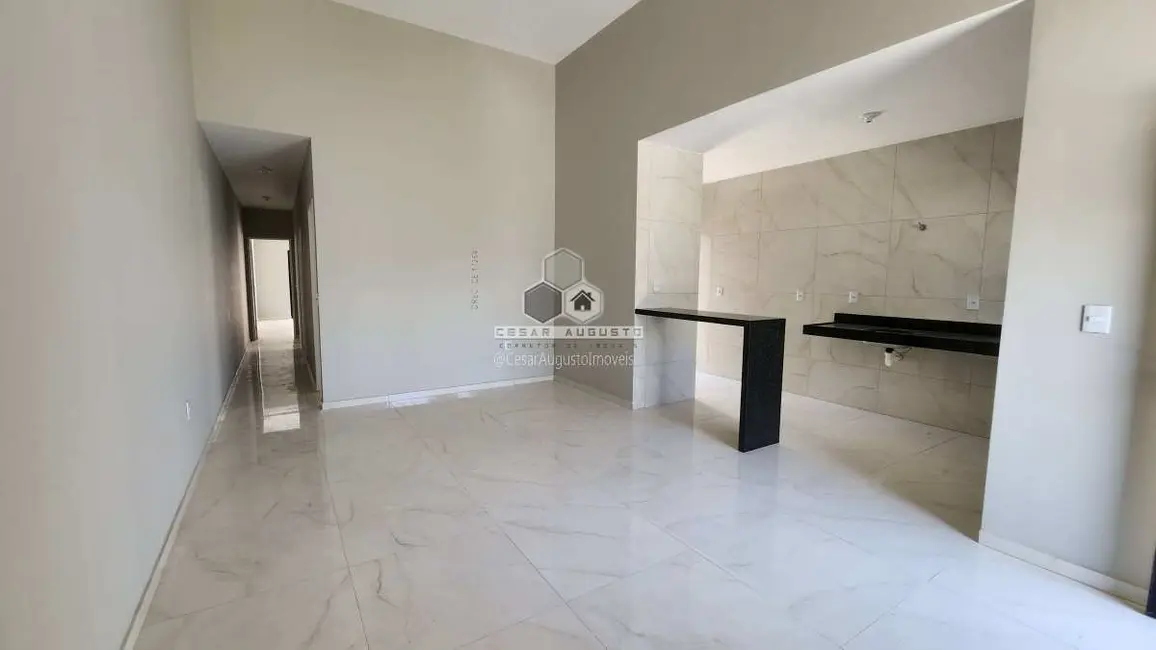 Casa com 3 quartos à venda, 107m2 em Lagoa Redonda, Fortaleza - CE - imagem 6 Foto 6 de Casa com 3 quartos à venda, 107m2 em Lagoa Redonda, Fortaleza - CE