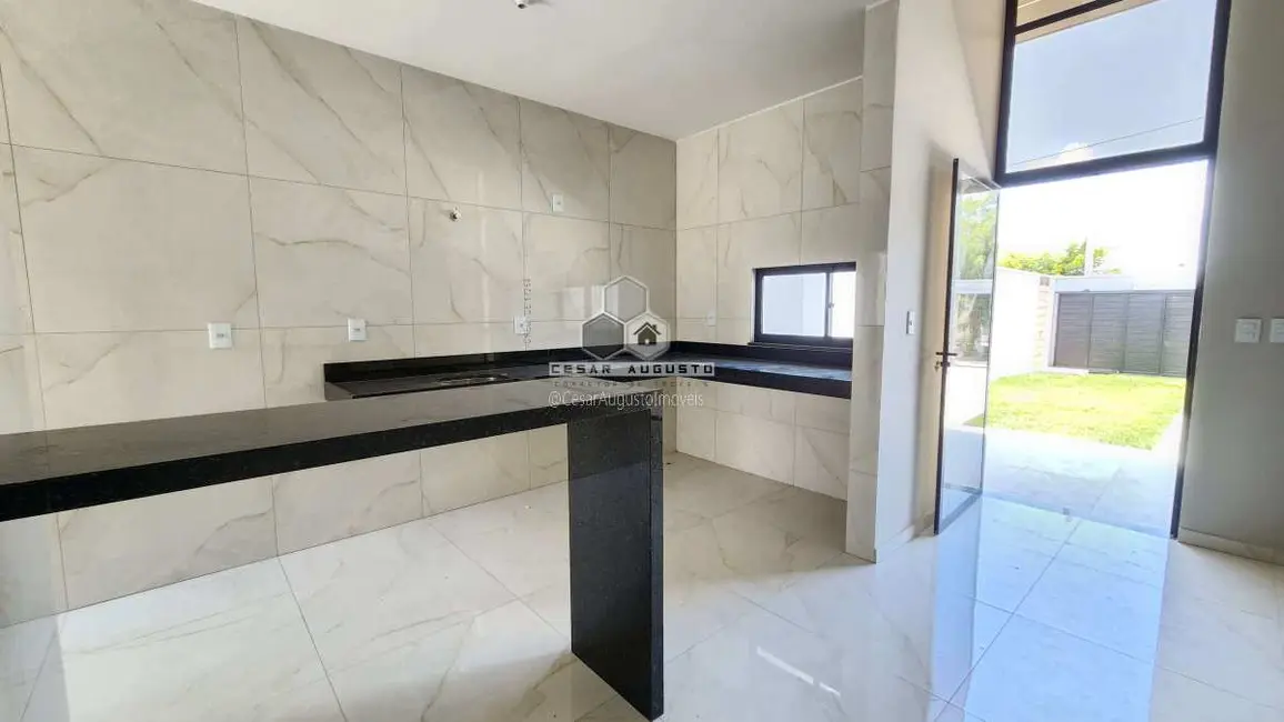 Casa com 3 quartos à venda, 107m2 em Lagoa Redonda, Fortaleza - CE - imagem 8 Foto 8 de Casa com 3 quartos à venda, 107m2 em Lagoa Redonda, Fortaleza - CE