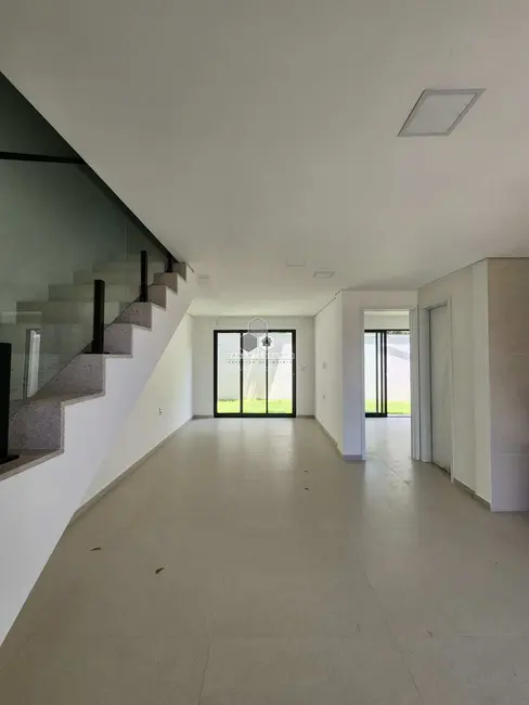 Foto 3 de Casa de Condomínio com 4 quartos à venda, 137m2 em Eusebio - CE