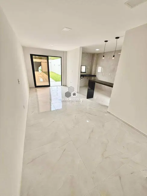 Foto 5 de Casa com 3 quartos à venda, 108m2 em Eusebio - CE