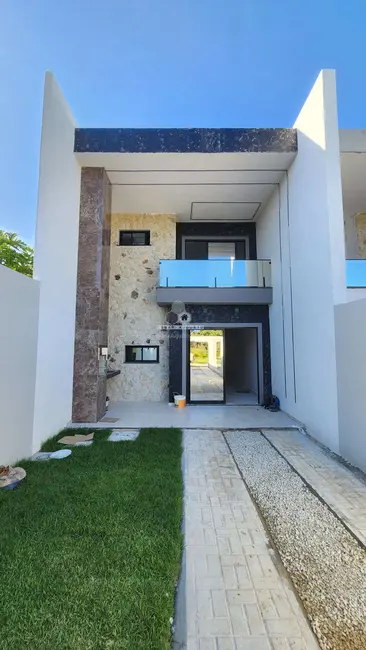 Foto 1 de Casa com 3 quartos à venda, 108m2 em Eusebio - CE