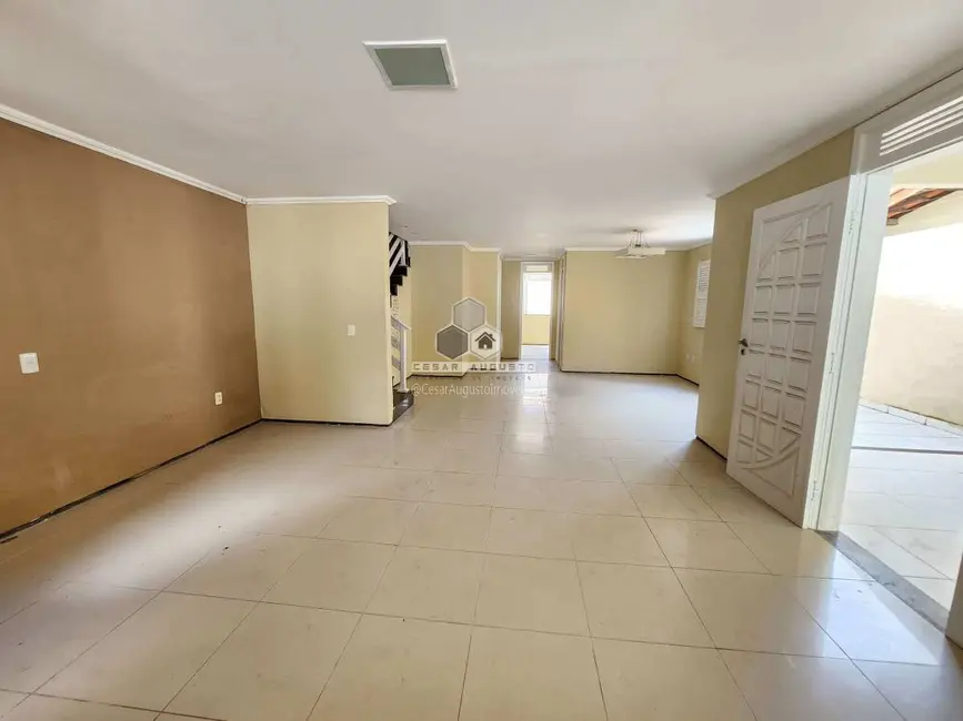 Foto 5 de Casa com 4 quartos à venda, 212m2 em Lagoa Redonda, Fortaleza - CE