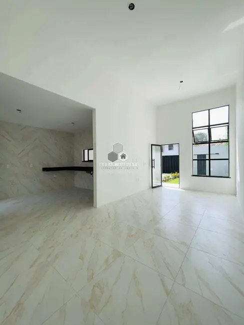 Foto 4 de Casa com 3 quartos à venda, 120m2 em Lagoa Redonda, Fortaleza - CE