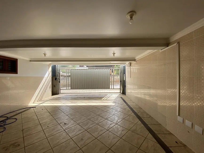 Foto 5 de Casa com 4 quartos para alugar, 550m2 em Giovanini, Coronel Fabriciano - MG