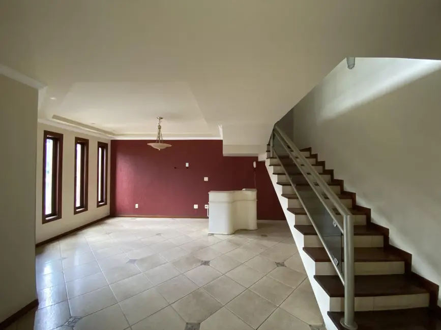 Foto 11 de Casa com 4 quartos para alugar, 550m2 em Giovanini, Coronel Fabriciano - MG